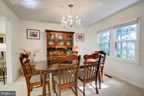 5901 Boothe Dr, Burke, VA 22015 photo 16