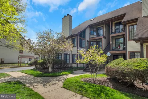 6016 C Curtier Dr #C, Alexandria, VA 22310