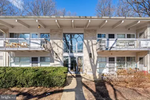 7758 Donnybrook Ct #2, Annandale, VA 22003