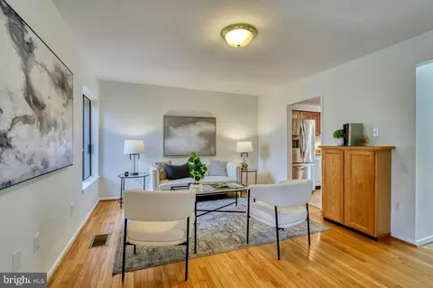 11538 Hearthstone Ct, Reston, VA 20191 photo 8