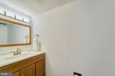 11538 Hearthstone Ct, Reston, VA 20191 photo 13