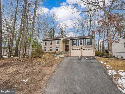 7601 Cervantes Ct, Springfield, VA 22153