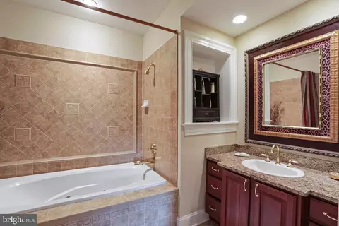 8896 Olson Ct, Mclean, VA 22102 photo 23
