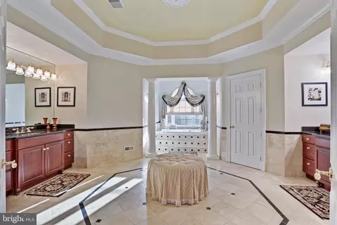 8896 Olson Ct, Mclean, VA 22102 photo 36