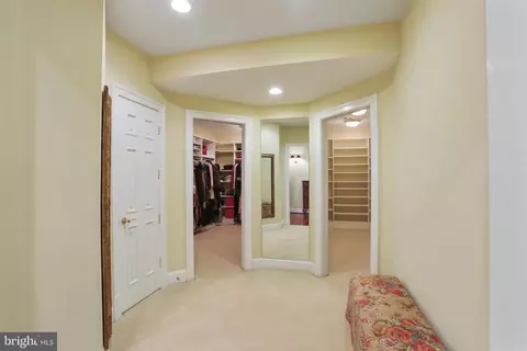 8896 Olson Ct, Mclean, VA 22102 photo 34