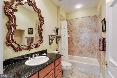 8896 Olson Ct, Mclean, VA 22102 photo 50