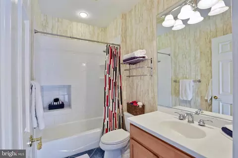 8896 Olson Ct, Mclean, VA 22102 photo 44
