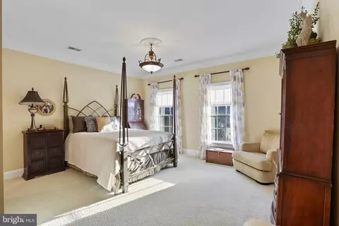 8896 Olson Ct, Mclean, VA 22102 photo 49