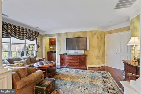 8896 Olson Ct, Mclean, VA 22102 photo 33