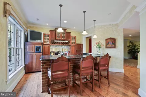 8896 Olson Ct, Mclean, VA 22102 photo 55