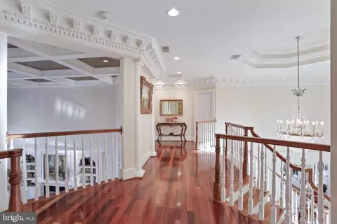8896 Olson Ct, Mclean, VA 22102 photo 29