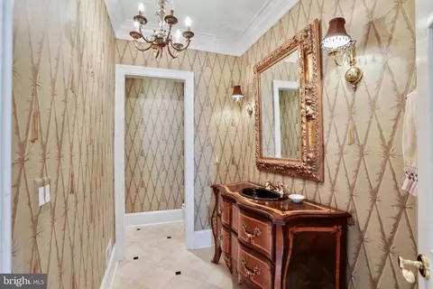 8896 Olson Ct, Mclean, VA 22102 photo 27