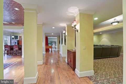 8896 Olson Ct, Mclean, VA 22102 photo 57