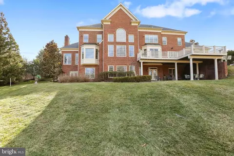 8896 Olson Ct, Mclean, VA 22102 photo 69