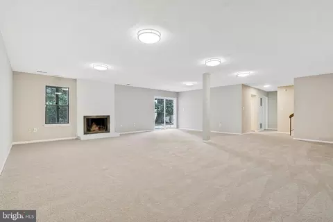 10328 Eclipse Ln, Great Falls, VA 22066 photo 29