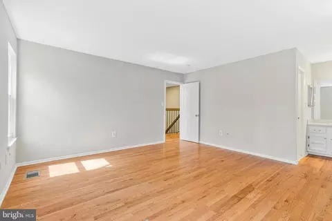 10328 Eclipse Ln, Great Falls, VA 22066 photo 20