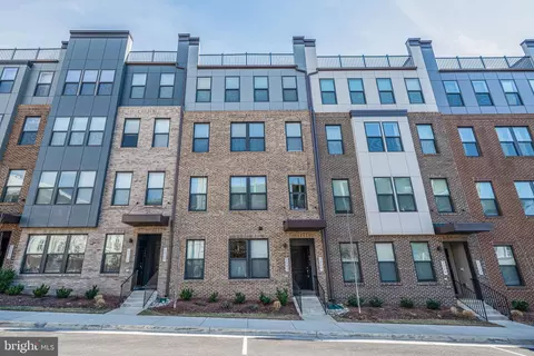 2347 Liberty Loop #126, Herndon, VA 20171
