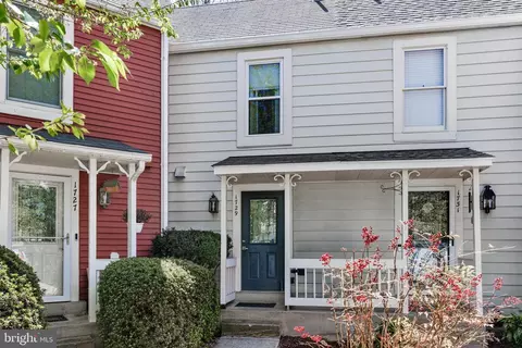 1729 Quietree Dr, Reston, VA 20194