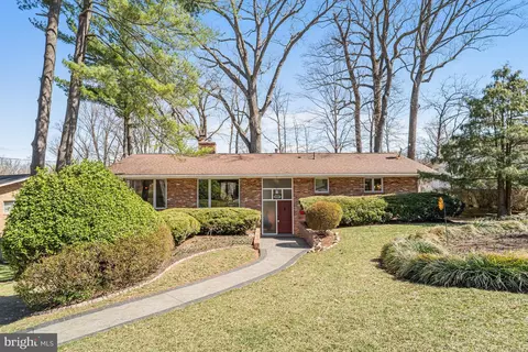 3307 Rocky Mount Rd, Fairfax, VA 22031