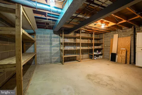 8812 Side Saddle Rd, Springfield, VA 22152 photo 40