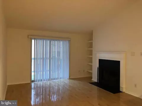 1532 Lincoln Way #302, Mclean, VA 22102