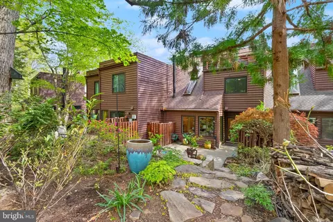 2013 Turtle Pond Dr, Reston, VA 20191 photo 59