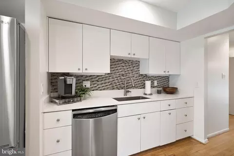 2013 Turtle Pond Dr, Reston, VA 20191 photo 16