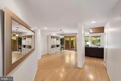 2013 Turtle Pond Dr, Reston, VA 20191 photo 8