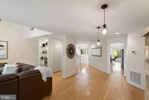 2013 Turtle Pond Dr, Reston, VA 20191 photo 10