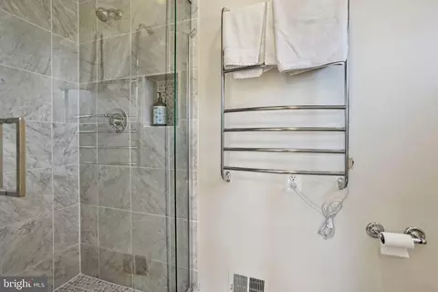 6707 Old Chesterbrook Rd, Mclean, VA 22101 photo 34