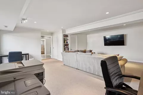 6707 Old Chesterbrook Rd, Mclean, VA 22101 photo 6