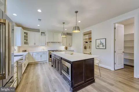 1812 Opalocka Dr, Mclean, VA 22101 photo 14
