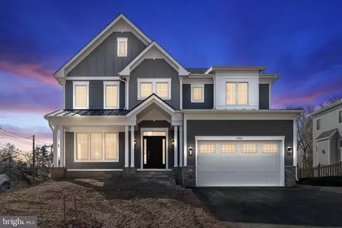 9001 Ridge Ln, Vienna, VA 22182