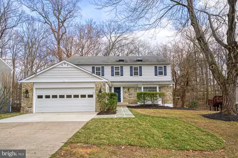 9356 Tovito Dr, Fairfax, VA 22031