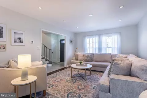 8307 Forrester Blvd, Springfield, VA 22152 photo 10