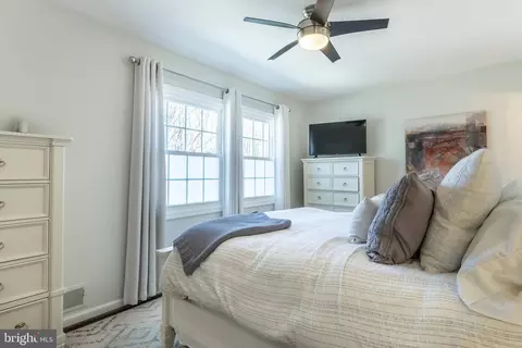 8307 Forrester Blvd, Springfield, VA 22152 photo 25