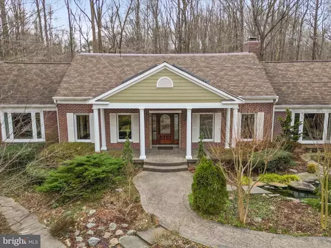 12025 Fairfax Station Rd, Fairfax Station, VA 22039