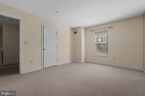 Bedroom - 1625 International Dr #TH-2, Mclean, VA 22102 photo 3 of 3