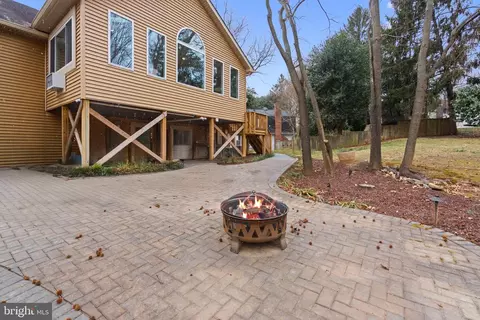 1952 Weybridge Ln, Reston, VA 20191 photo 36