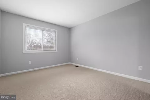 1952 Weybridge Ln, Reston, VA 20191 photo 22
