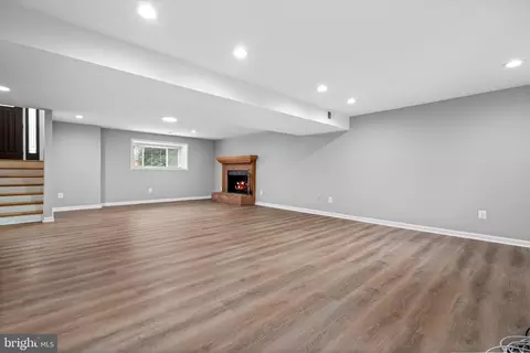 1952 Weybridge Ln, Reston, VA 20191 photo 27