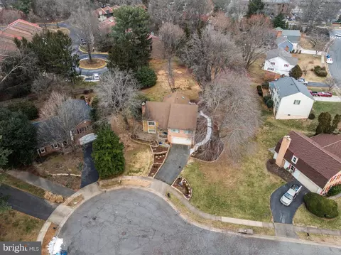 1952 Weybridge Ln, Reston, VA 20191 photo 43