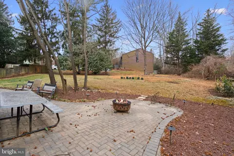 1952 Weybridge Ln, Reston, VA 20191 photo 37