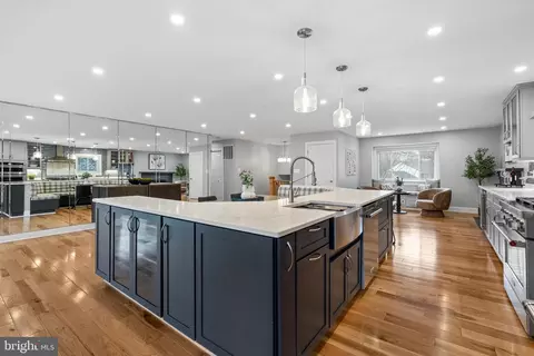 1952 Weybridge Ln, Reston, VA 20191 photo 11