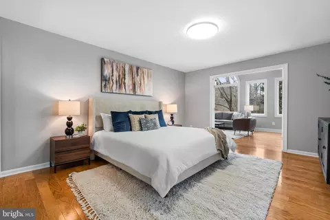 1952 Weybridge Ln, Reston, VA 20191 photo 16