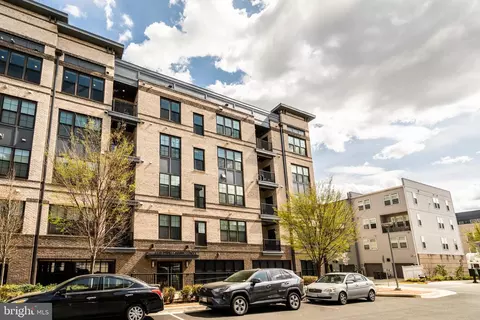 2329 Wind Charm St #402, Herndon, VA 20171