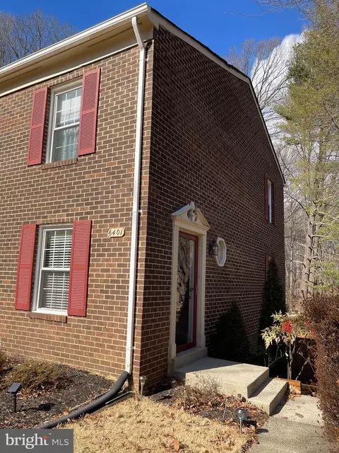 6401 Old Scotts Ct, Springfield, VA 22152