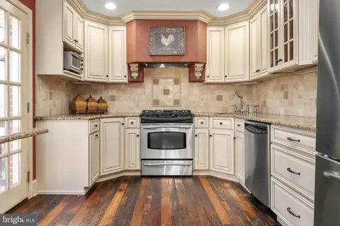 5513 Sedgwick Ln, Springfield, VA 22151 photo 7