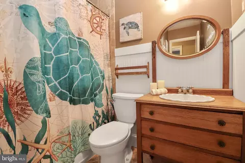 5513 Sedgwick Ln, Springfield, VA 22151 photo 16