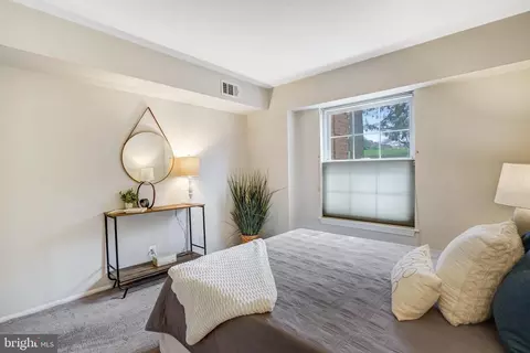 Bedroom - 7640 Provincial Dr #109, Mclean, VA 22102 photo 7 of 7